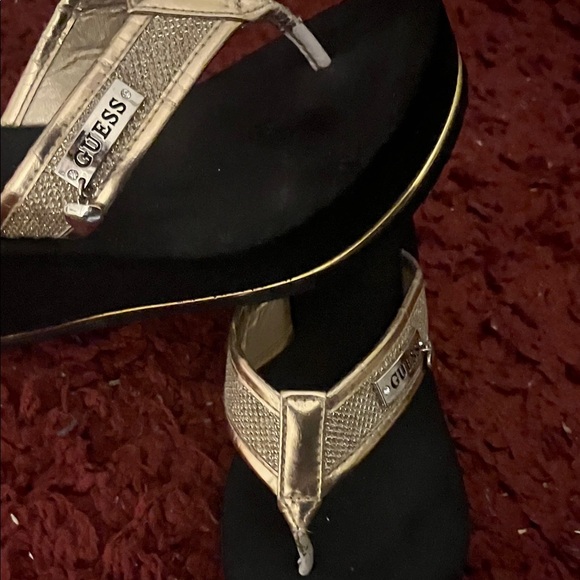 Guess Women's Black and Gold Sandals - Picture 4 of 9